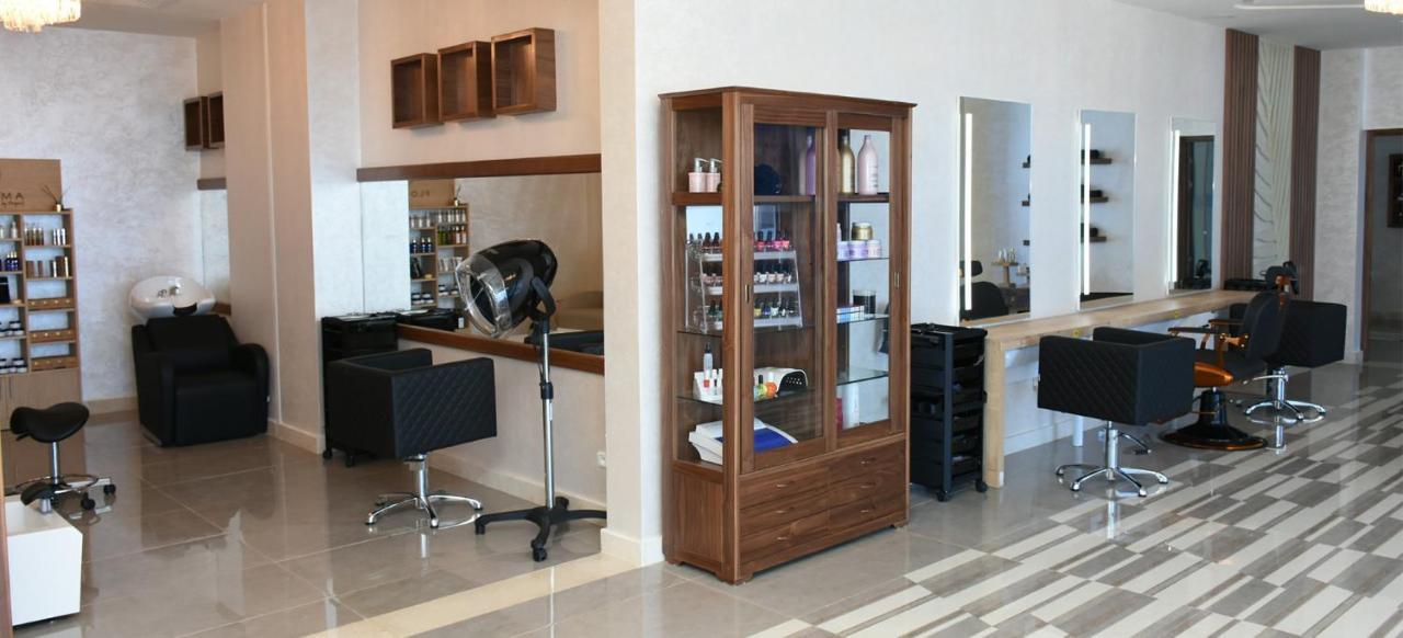 Pickalbatros White Beach Taghazout (Adults Only) Exteriér fotografie A salon in the United States